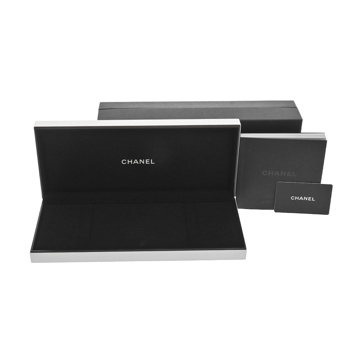 Boyfriend H6590 White CHANEL Ladies [Pre-owned].